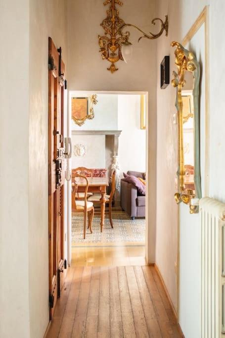 Central Elegant Apartment - Liberty House Bologna Exterior foto